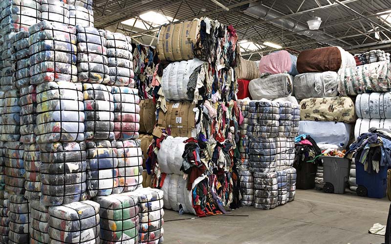 جلوگیری از واردات کالاهای قاچاق، اصلیترین راه حمایت از صنعت است جلوگیری از واردات کالاهای قاچاق، اصلیترین راه حمایت از صنعت است
