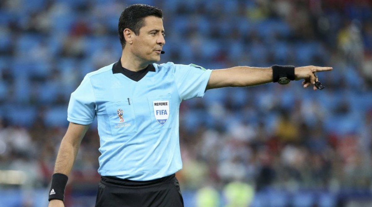 فغانی چگونه داور فینال می شود؟