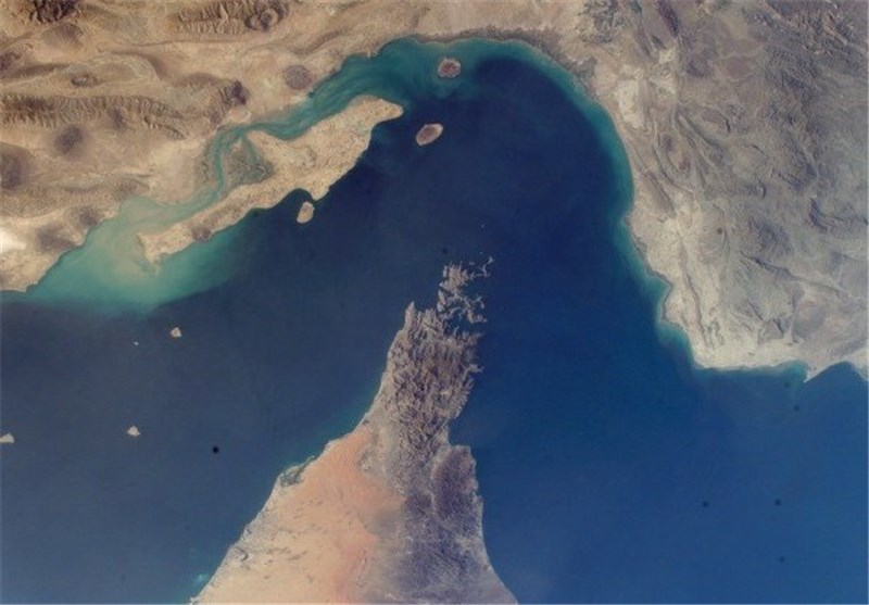 کیهان: اگر نفت ایران صادر نشود،هم تنگه هرمز بسته می شود، هم اروپا و اسرائیل در تیررس موشکهای ماست