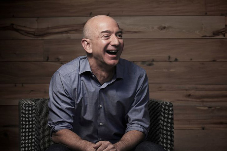 جف بزوس با سرمایه ۱۵۰ میلیارد دلاری، ثروتمندترین مرد تاریخ حوزه فناوری شد جف بزوس با سرمایه ۱۵۰ میلیارد دلاری، ثروتمندترین مرد تاریخ حوزه فناوری شد