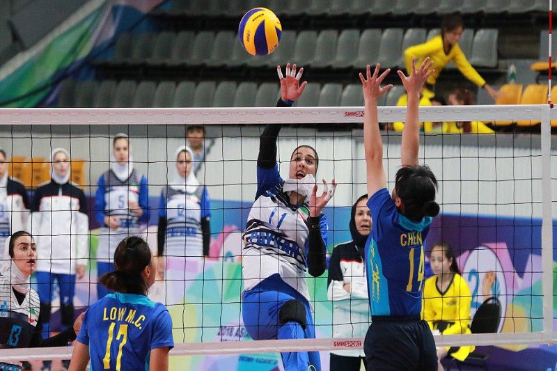 تیم والیبال زنان پیکان سرانجام پیروز شد