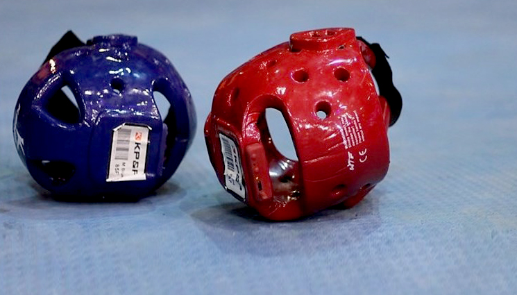 گزارش رویداد 24 از فوتبال ایران پس از جام جهانیدر بر همان پاشنه می‌چرخد