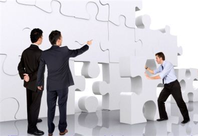 زیر باد کولر گازی برای مردم گرما‌زده تصمیم نگیرید!