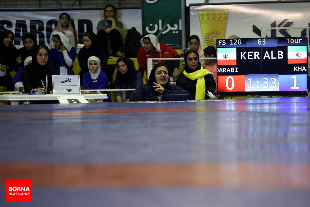 مسابقات لیگ کشتی بانوان