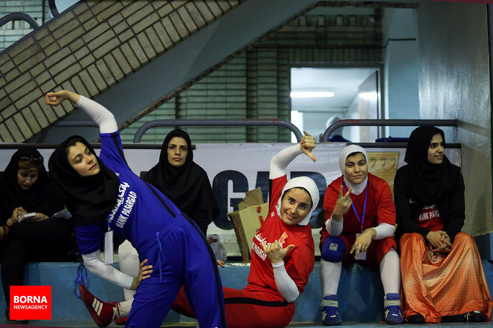 مسابقات لیگ کشتی بانوان