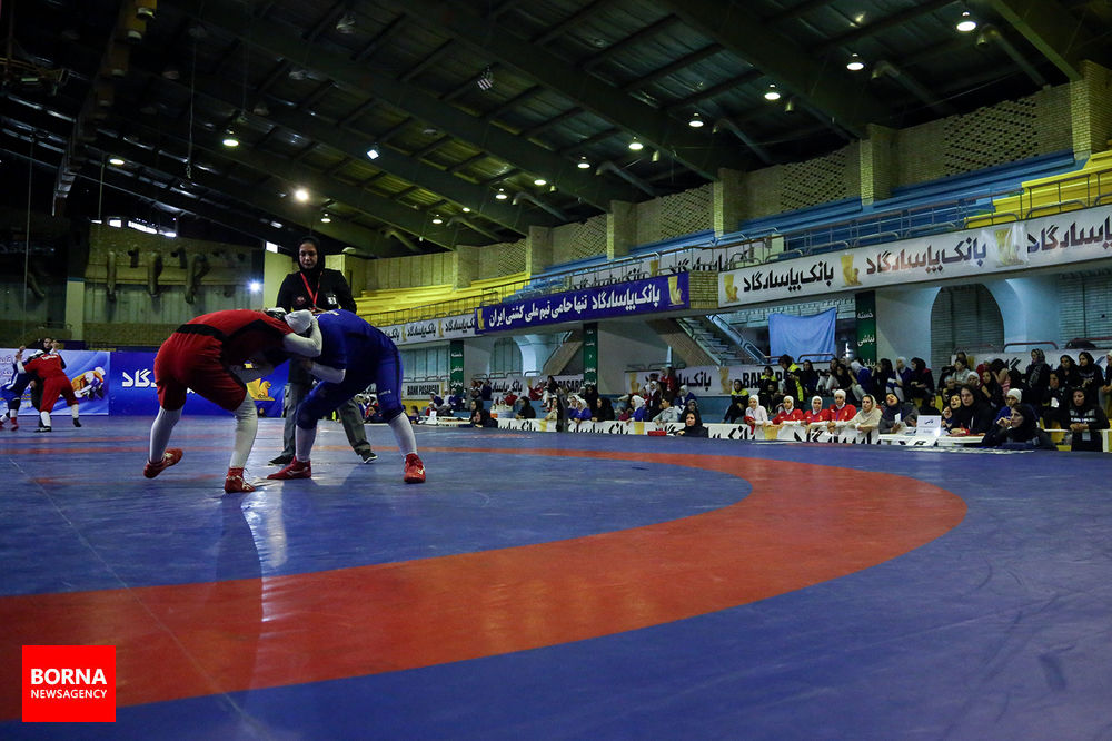 مسابقات لیگ کشتی بانوان