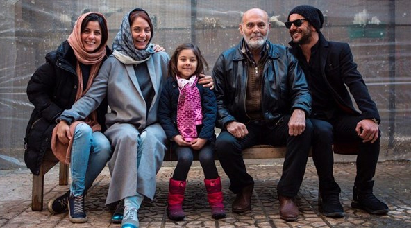 دارکوب سخت ترین فیلم من بود/ نسبت سیاه نمایی به فیلمها بی انصافی ست /امین حیایی یکی از توانمند ترین بازیگران ایران است/کاندید شدن همزمان مهناز افشار و سارا بهرامی برای سیمرغ نقش یک زن لذت بخش بود/ کاری غیر از سینما بلد نیستم/