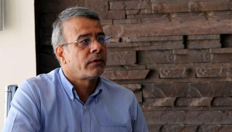 مخالفان دولت کسانی هستند که به گفته امام توانایی اداره یک نانوایی را هم ندارند/ رحیم‌صفوی اشتهای بسیاری برای گسترش فعالیت‌های اقتصادی خود دارد/ بنیاد مستضعفان، ستاد اجرایی فرمان امام و آستان قدس رضوی بخشی از مشکلات کشور است