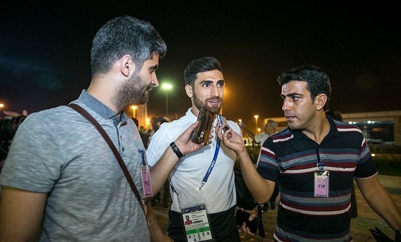 جهانبخش، در صف معترضان به VAR