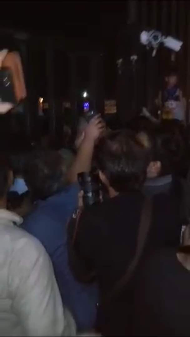 بی نظمی عجیب در ورود خبرنگاران (عکس)