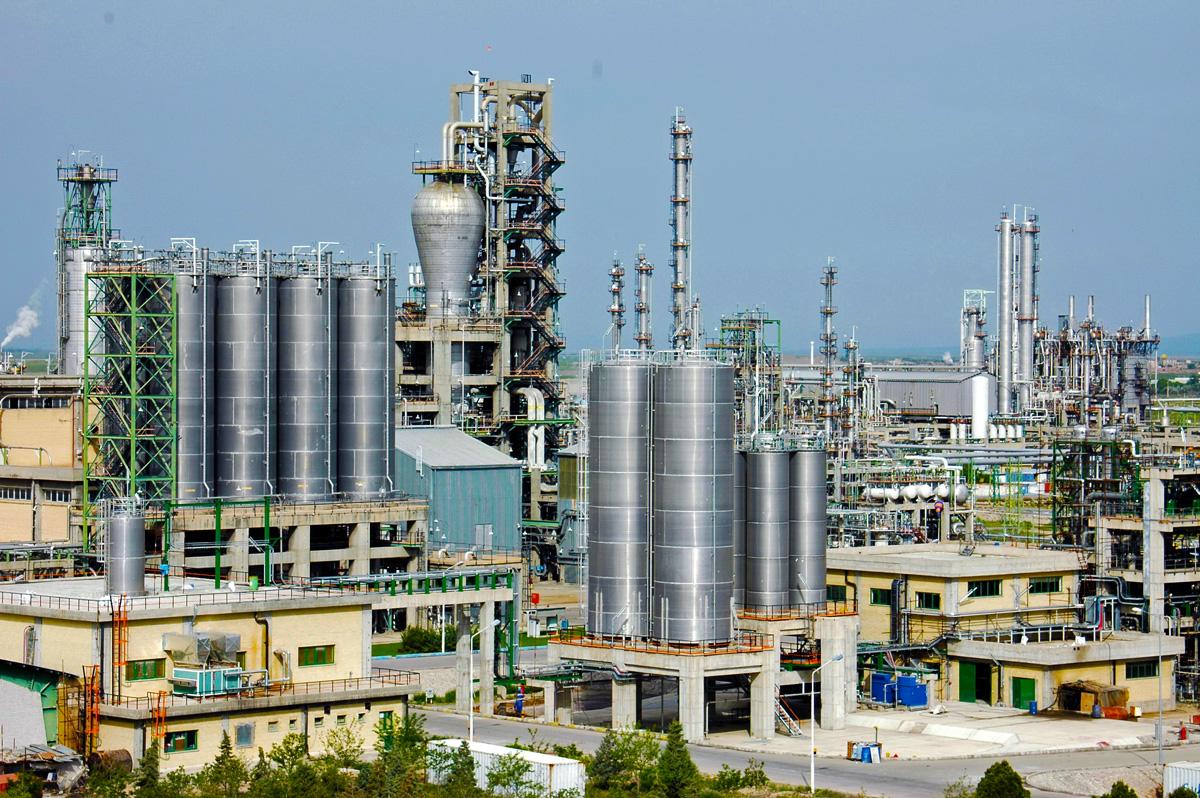 دولت به صادرکنندگان پتروشیمی شش ماه فرصت داده است دولت به صادرکنندگان پتروشیمی شش ماه فرصت داده است