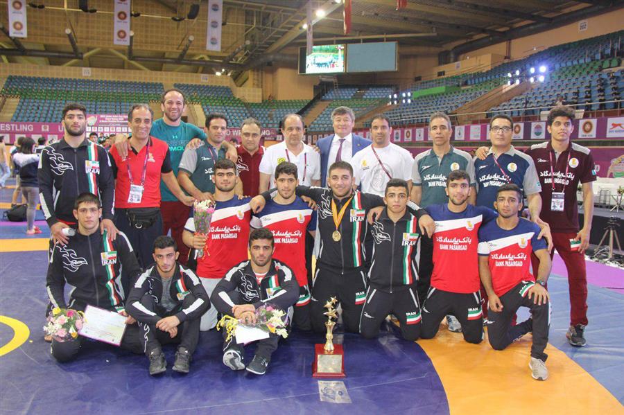 قهرمانان کشتی آزاد جوانان عصر امروز وارد ایران می‌شوند