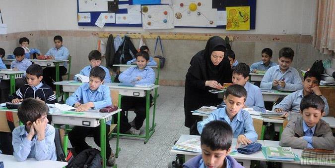 شرایط مجلس برای استخدام معلمان حق‌التدریس و نهضت سوادآموزی
