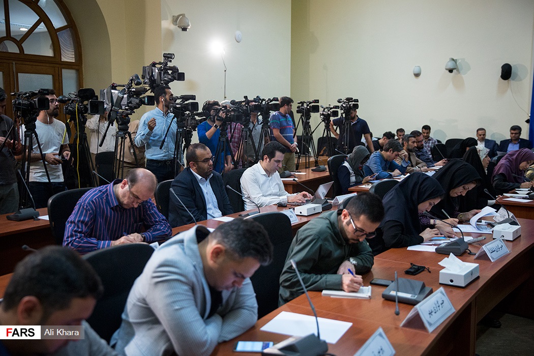 به مناسبت روز خبرنگار