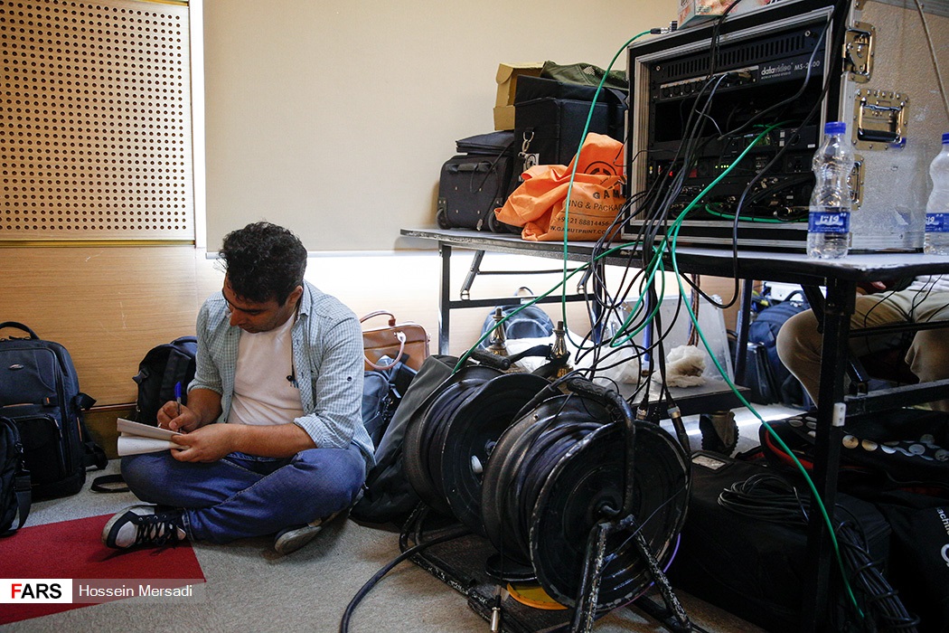 به مناسبت روز خبرنگار