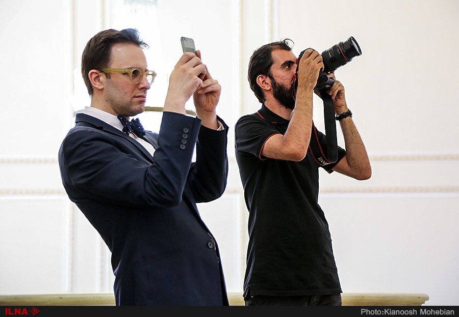 به مناسبت روز خبرنگار