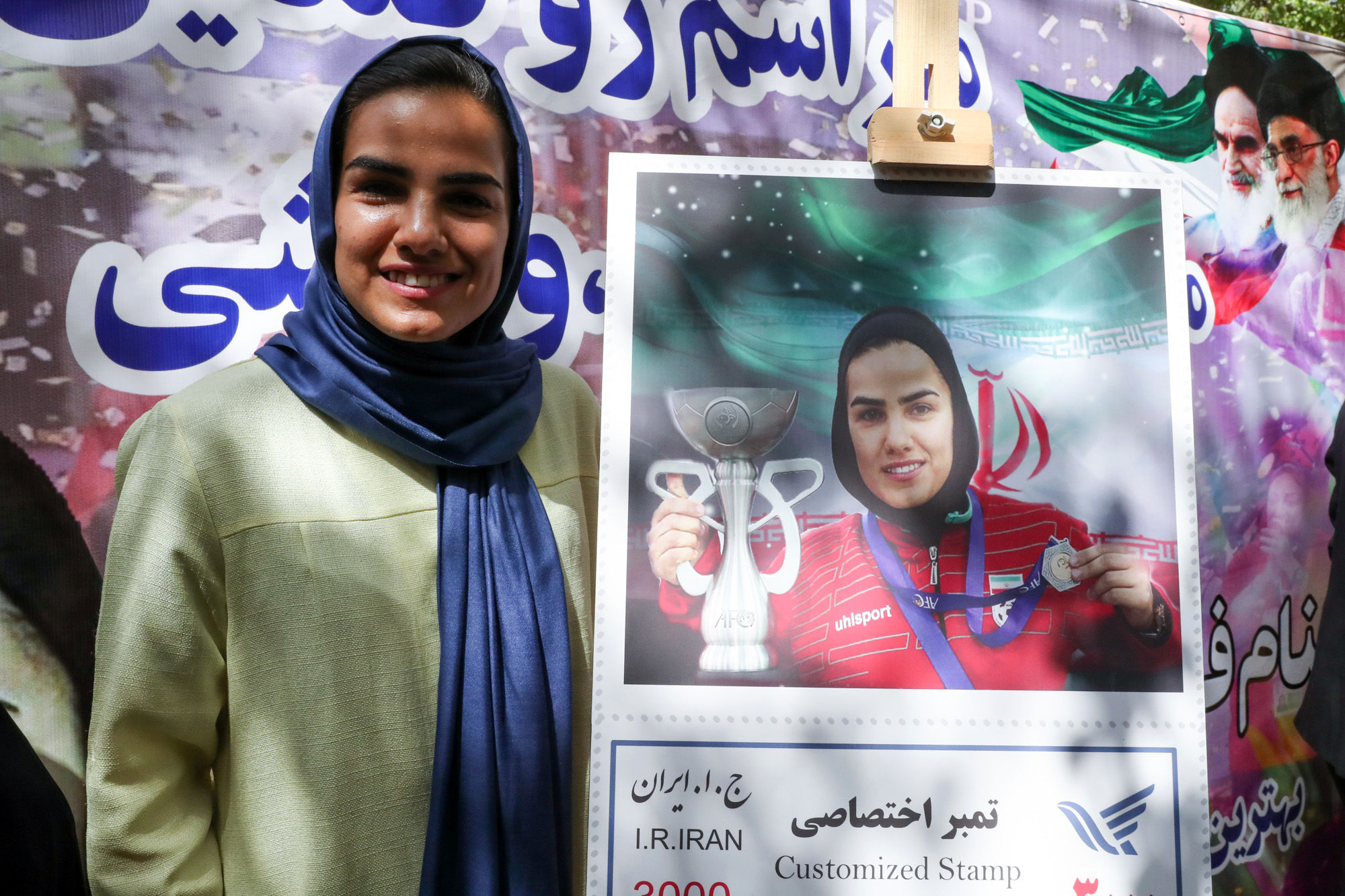 رونمايي از سالن سرپوشيده فرشته کريمي رونمايي از سالن سرپوشيده فرشته کريمي