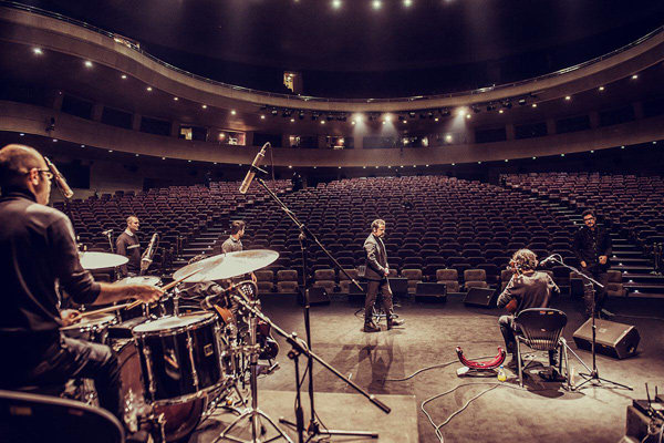 دو سانس کنسرت یک خواننده در یک روز ممنوع!