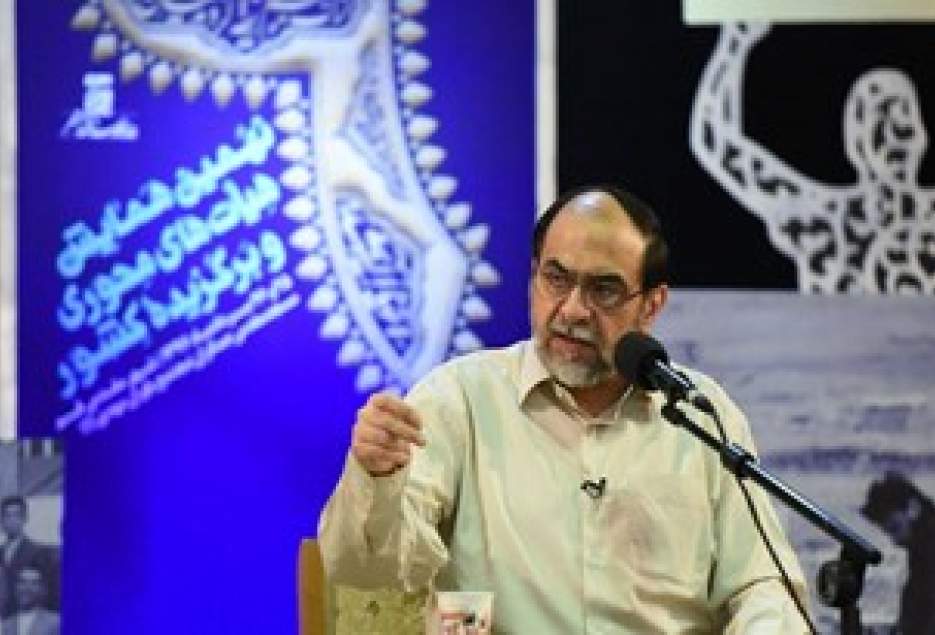 ریشه سکولاریسم در حوزه علمیه بود/ یک طبقه اشرافی مذهبی در داخل حکومت تشکیل شده