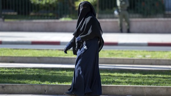 دست ندادن با جنس مخالف، دلیل رد درخواست شهروندی زوج مسلمان! دست ندادن با جنس مخالف، دلیل رد درخواست شهروندی زوج مسلمان!