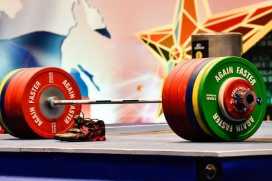 تیم وزنه‌برداری چین بازی‌های آسیایی جاکارتا را از دست داد