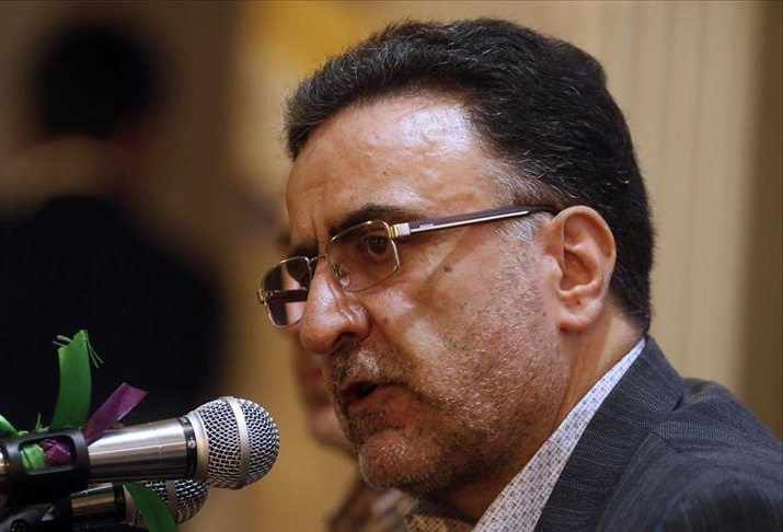 مقابله با منتقدان و مخالفان بر مبارزه با فساد و مفسدان اولویت یافته است/ سازمانهای موازی به پادگان بازگردند مقابله با منتقدان و مخالفان بر مبارزه با فساد و مفسدان اولویت یافته است/ سازمانهای موازی به پادگان بازگردند