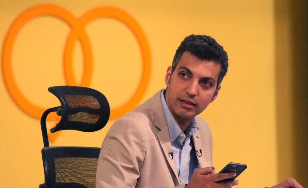 در پشتِ صحنه برنامه ۹۰ چه خبر است؟ در پشتِ صحنه برنامه ۹۰ چه خبر است؟