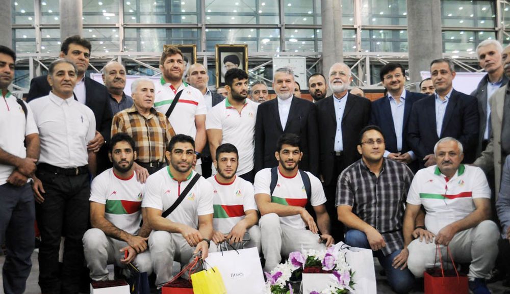 استقبال باشکوه از تیم ملی کشتی ایران