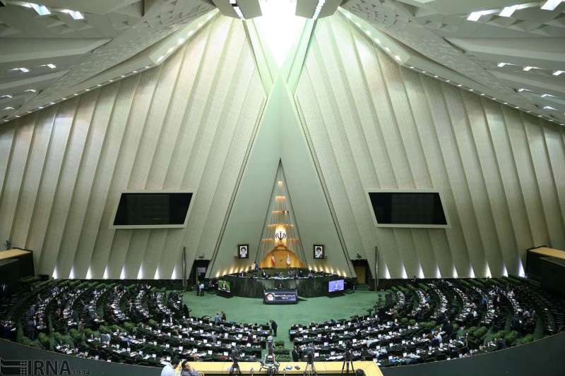 آخوندی هفته آینده به مجلس می رود