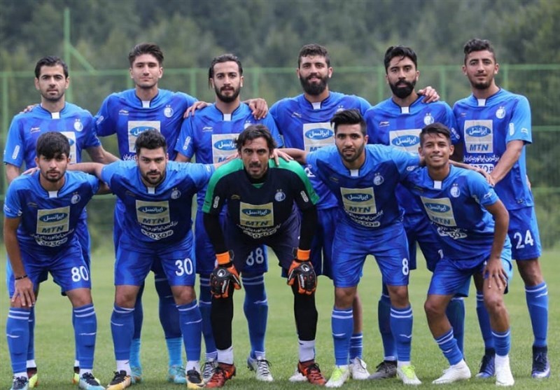 بازیکنان و کادر فنی استقلال قرارداد خود را ثبت کردند