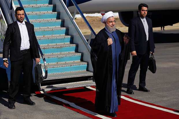 هیات همراه روحانی در سفر امسال به نیویورک ۷ نفره خواهد بود/ خانواده رییس‌جمهور در هیچ سفری ایشان را همراهی نمی‌کنند/ دستور داده شده در سفرها هواپیما معطل وزرا نماند