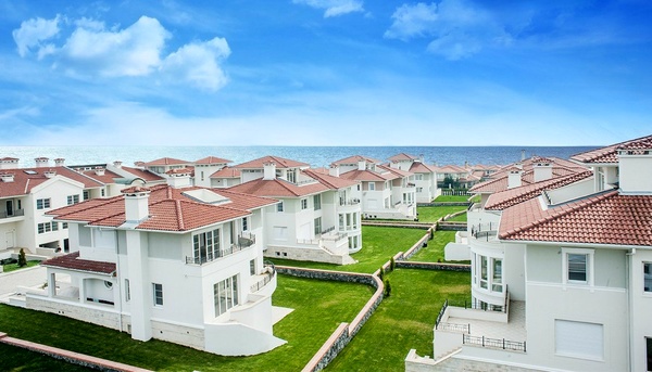 ایرانیها از ابتدای امسال هزار ملک در ترکیه خریدند/تحت هیچ شرایطی ترکیه رابطه اقتصادی خود را با ایران کاهش نمیدهد ایرانیها از ابتدای امسال هزار ملک در ترکیه خریدند/تحت هیچ شرایطی ترکیه رابطه اقتصادی خود را با ایران کاهش نمیدهد