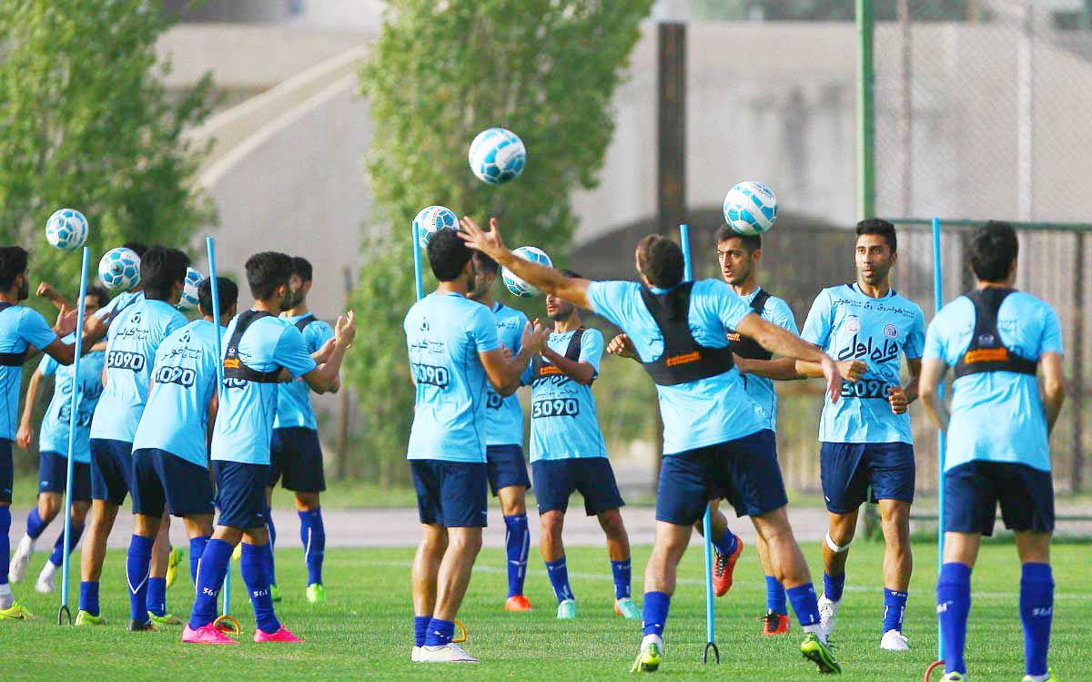 تمرین امروز استقلال پشت درهای بسته