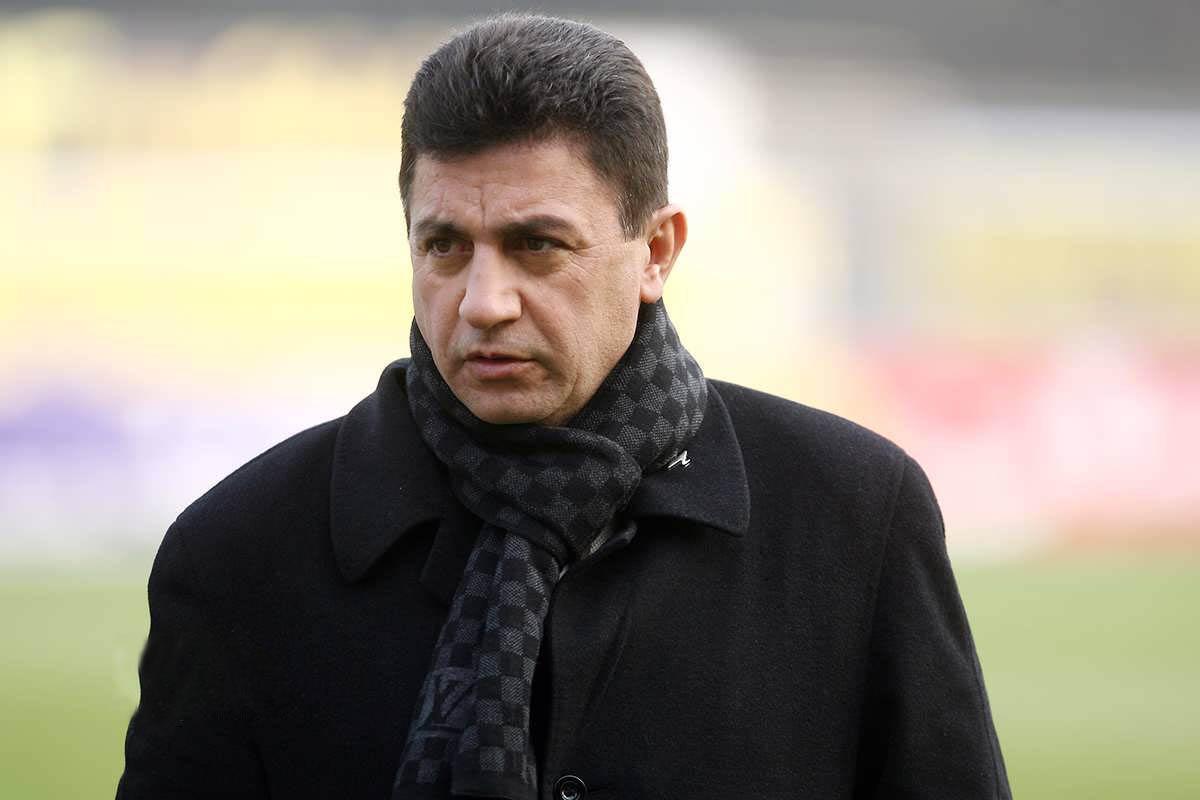 قلعهنویی: داوریها همیشه علیه تیم من است