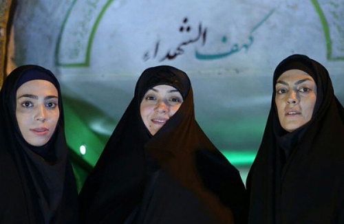 شکایت قضایی«الهام چرخنده» از خواهران منصوریان!+ عکس
