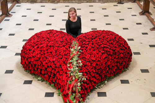 جشنواره سالانه گل در کلیسای جامع شهر وینچستر بریتانیا