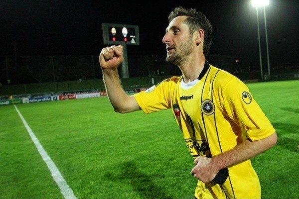 شکایت خلعتبری از سپاهان؛ باشگاه زیر بار نمی‌رود