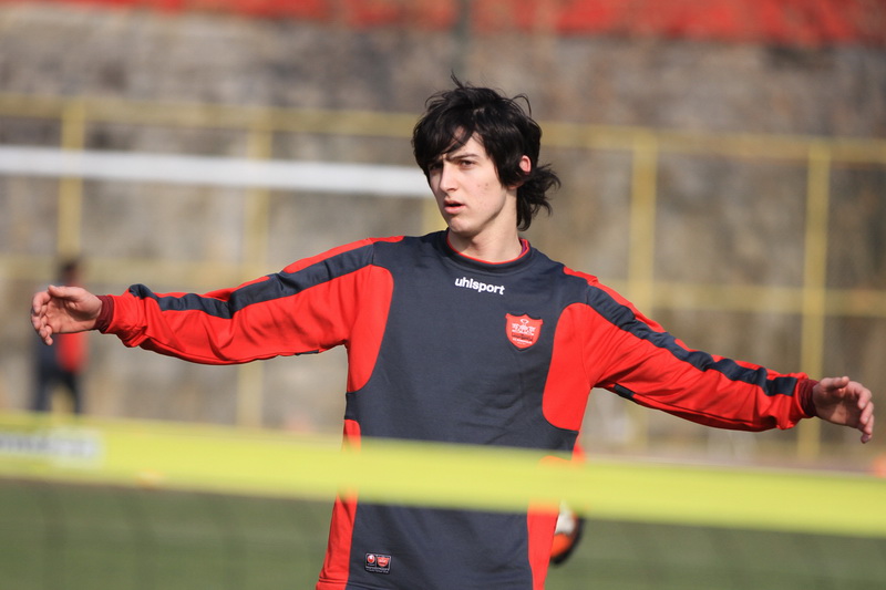 سردار آزمون حاضر در ایران، غایب در تمرین تیم ملی