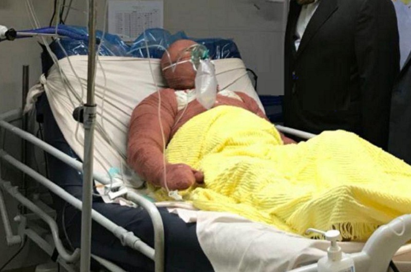 فردی که مقابل شهرداری تهران خودسوزی کرد، جان باخت