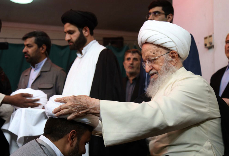 ساختمان مرکزی حوزه را از آیت الله مکارم اجاره کرده‌ایم/ برای مدرسه علمیه جکوزی ساختند