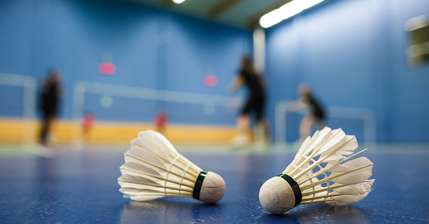 مسئولان از تنیس و بدمینتون پاسخ بخواهند/ چمدان را باز نکرده، برگشت خوردند!