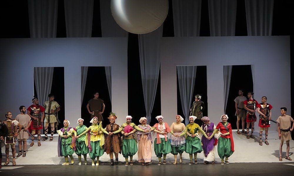 کارگردان تئاتر «رویای شب تابستان» بازداشت شد کارگردان تئاتر «رویای شب تابستان» بازداشت شد