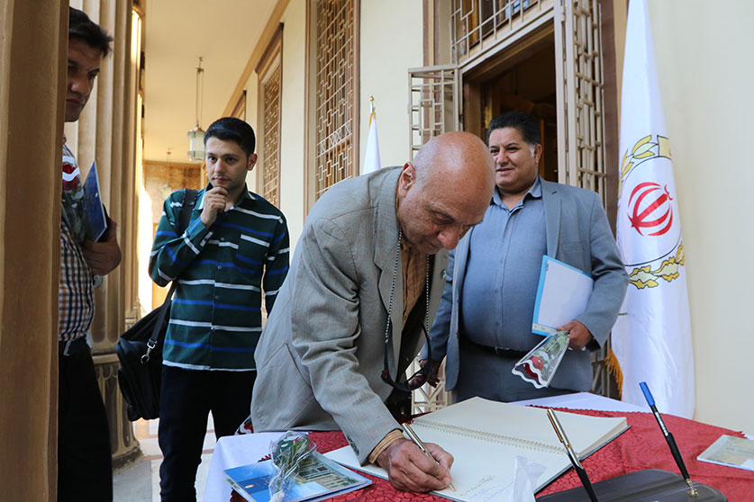 بازدید اصحاب رسانه از موزه بانک ملی ایران