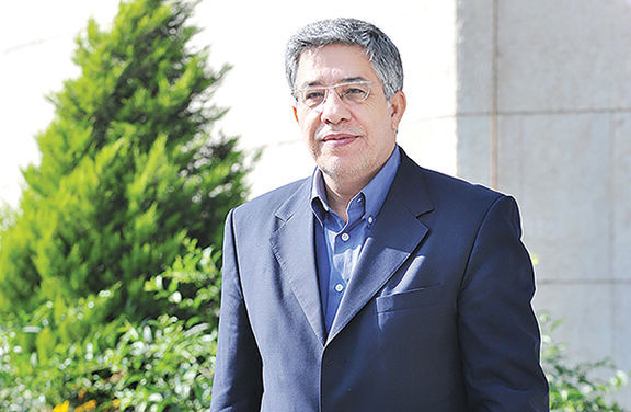 شورای رقابت همچنان تعیینکننده قیمت خودروهای داخلی است