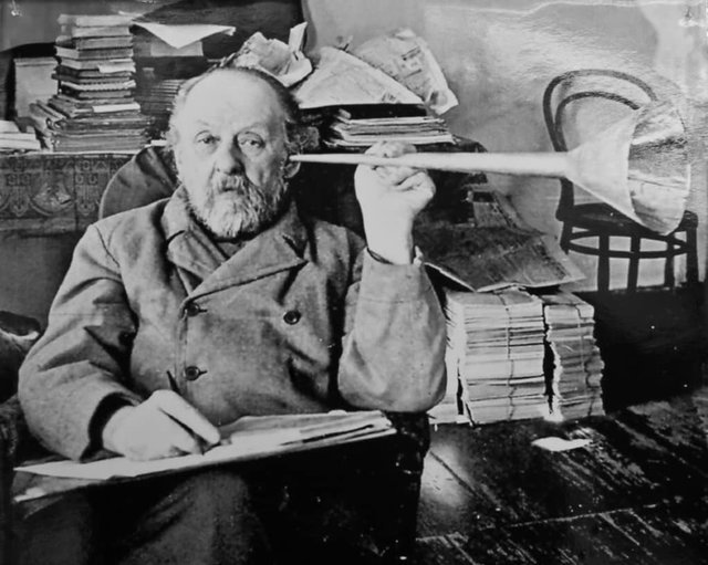 17 سپتامبر؛ زادروز مردی که راه فضا را نشان داد