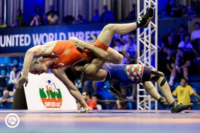 ۵ وزن دوم کشتی فرنگی جوانان جهان/ یک طلا و ۲ برنز در انتظار ایران