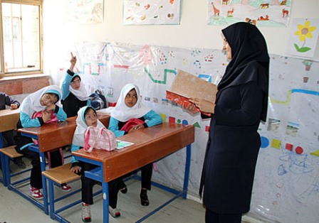 توزیع ۶۰۰ هزار جلد کتاب بین دانشآموزان استثنایی/ امکان استمرار خدمت بازنشستگان طبق قانون توزیع ۶۰۰ هزار جلد کتاب بین دانشآموزان استثنایی/ امکان استمرار خدمت بازنشستگان طبق قانون