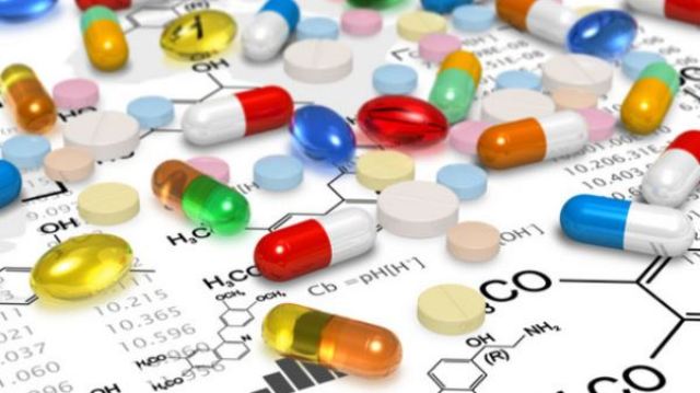 کمتر از ۵۰ درصد ارز دارو را دریافت کردیم/ گلایه از بانک مرکزی