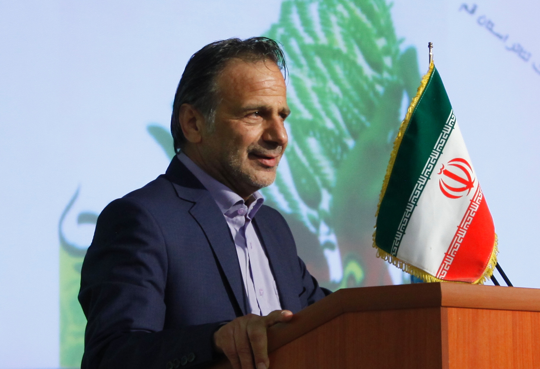 هنرمندان تئاتر قم از دیار خودشان مهاجرت می‌کنند/ تنها دانشگاه هنر این شهر رو به تعطیلی است