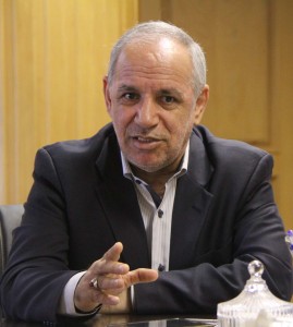 استخدام با توصیه فلان نماینده و مسئول دولتی،فساد است